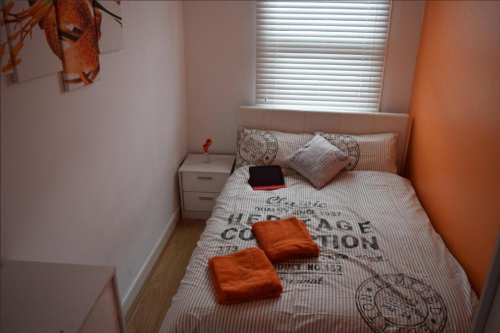 03 Bedroom Apartment-Self Check In ロンドン エクステリア 写真