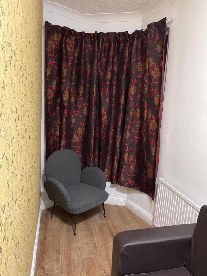 03 Bedroom Apartment-Self Check In ロンドン エクステリア 写真